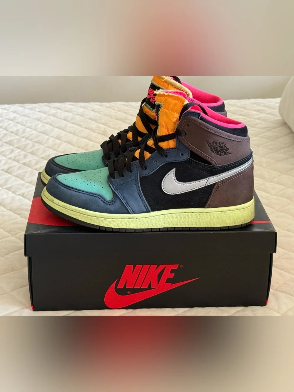 Nike Jordan 1’s multi color OG sneakers